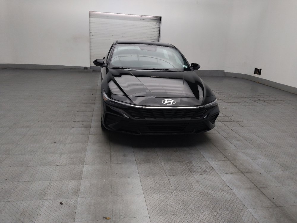 Used 2025 Hyundai Elantra Sport FWD image 14