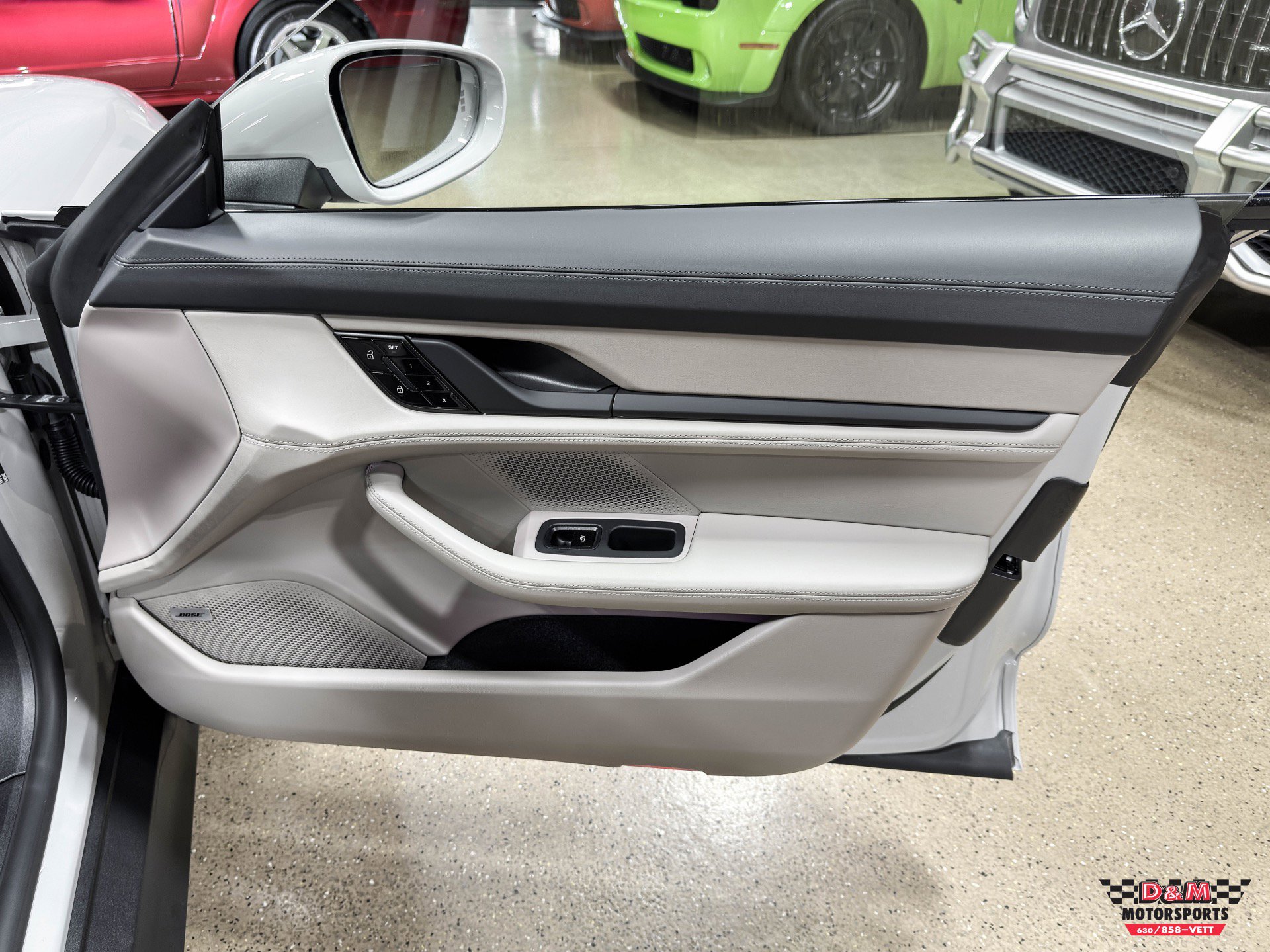 Used 2021 Porsche Taycan image 29