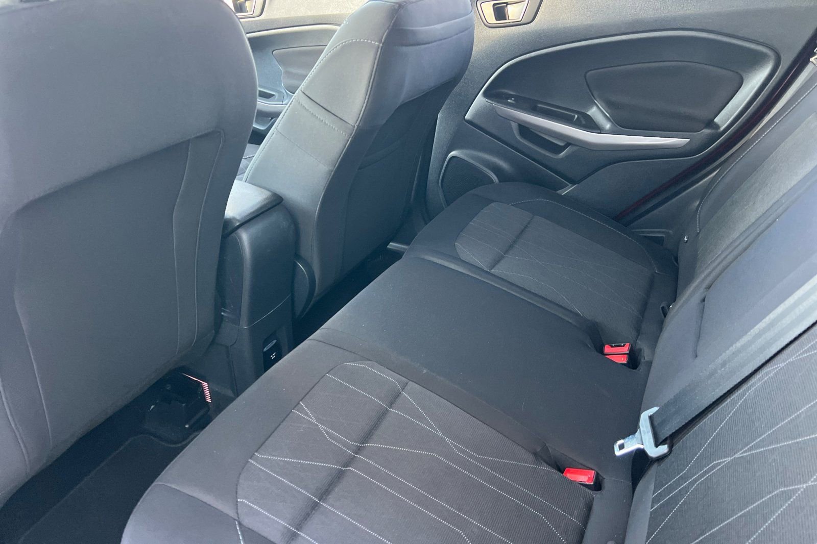 Used 2020 Ford EcoSport SE w/ SE Convenience Package image 13