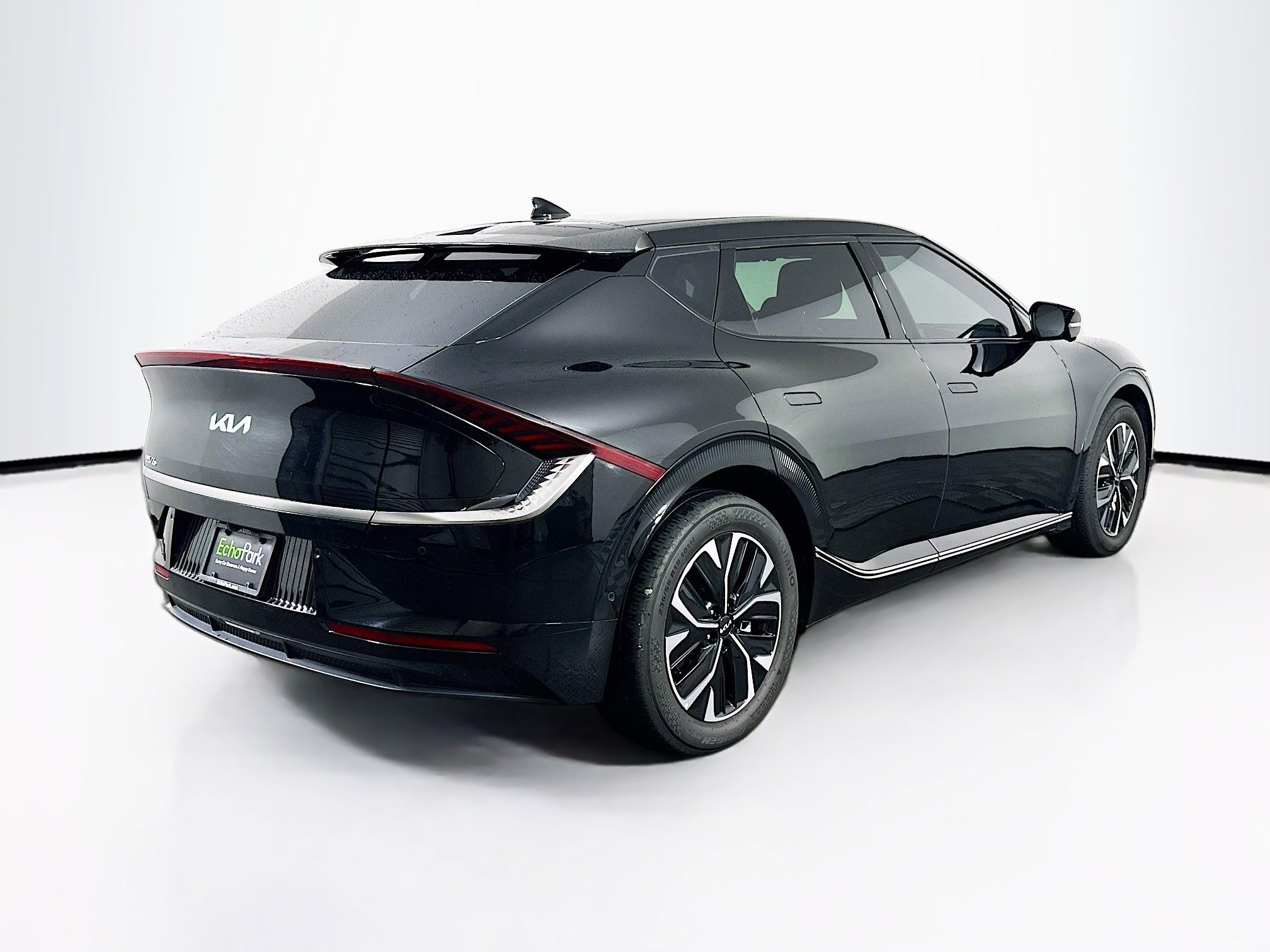 Used 2023 Kia EV6 Wind w/ Wind Technology Package AWD/4WD image 9