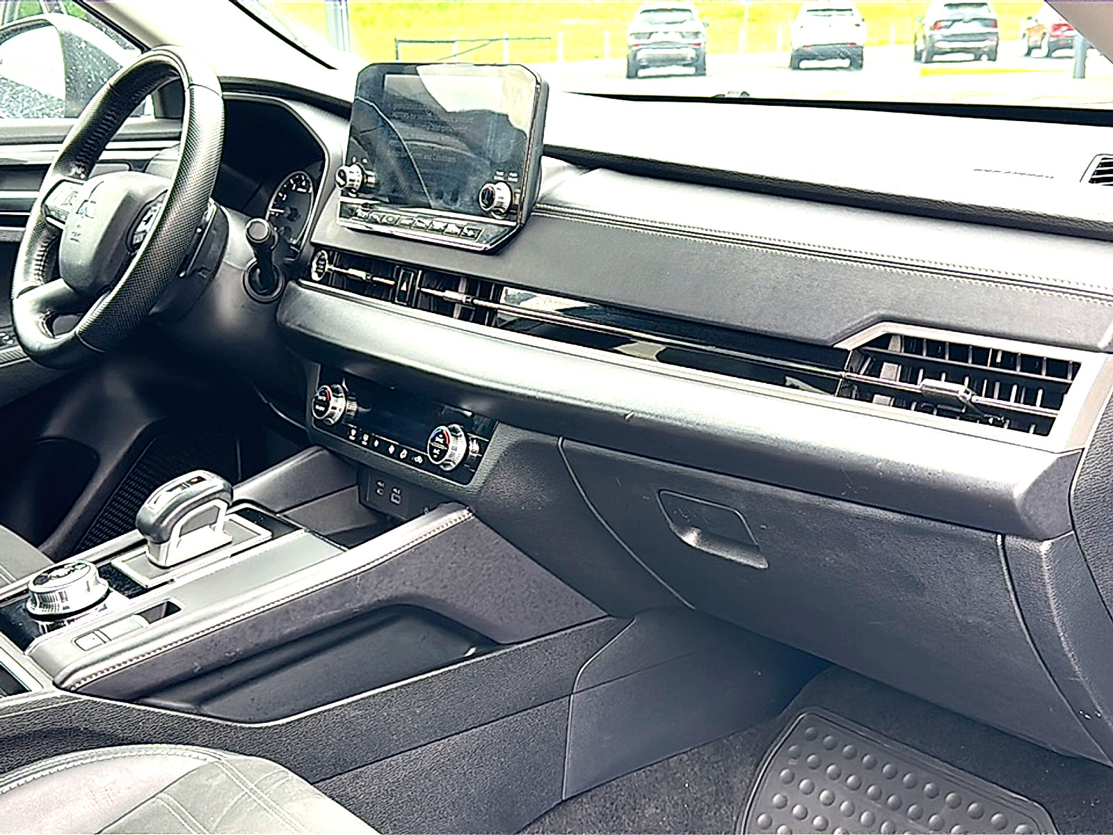 Used 2024 Mitsubishi Outlander SE FWD image 23