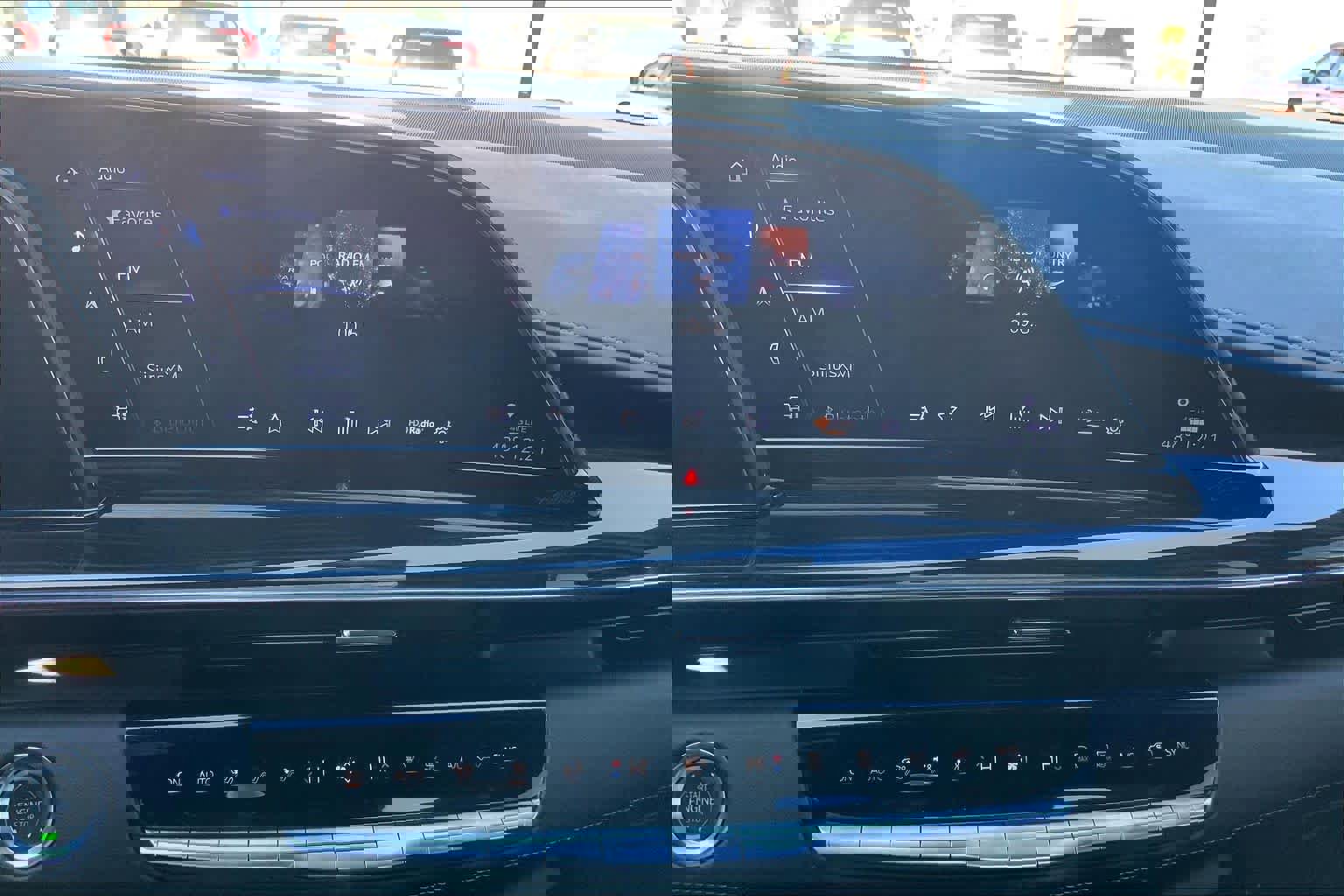 Used 2024 Cadillac Escalade ESV Sport w/ LPO, ONYX Package image 32