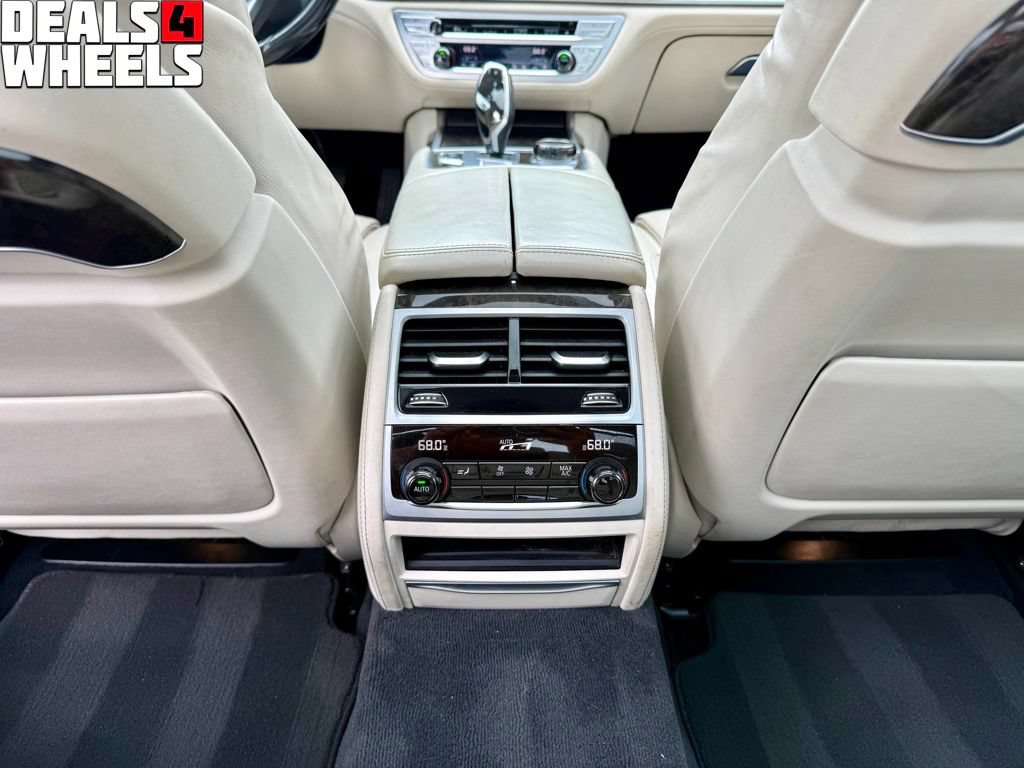 Used 2018 BMW 740i RWD image 42