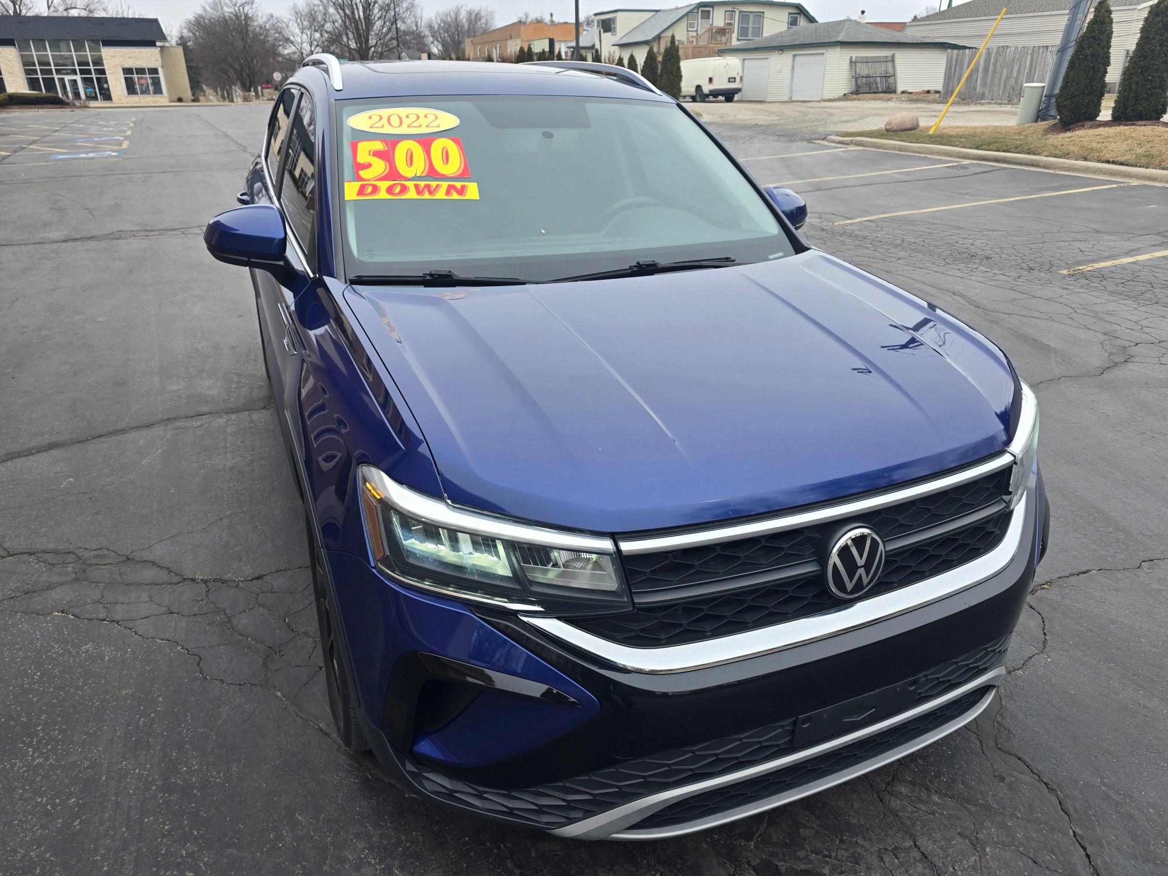 Used 2022 Volkswagen Taos SE image 3