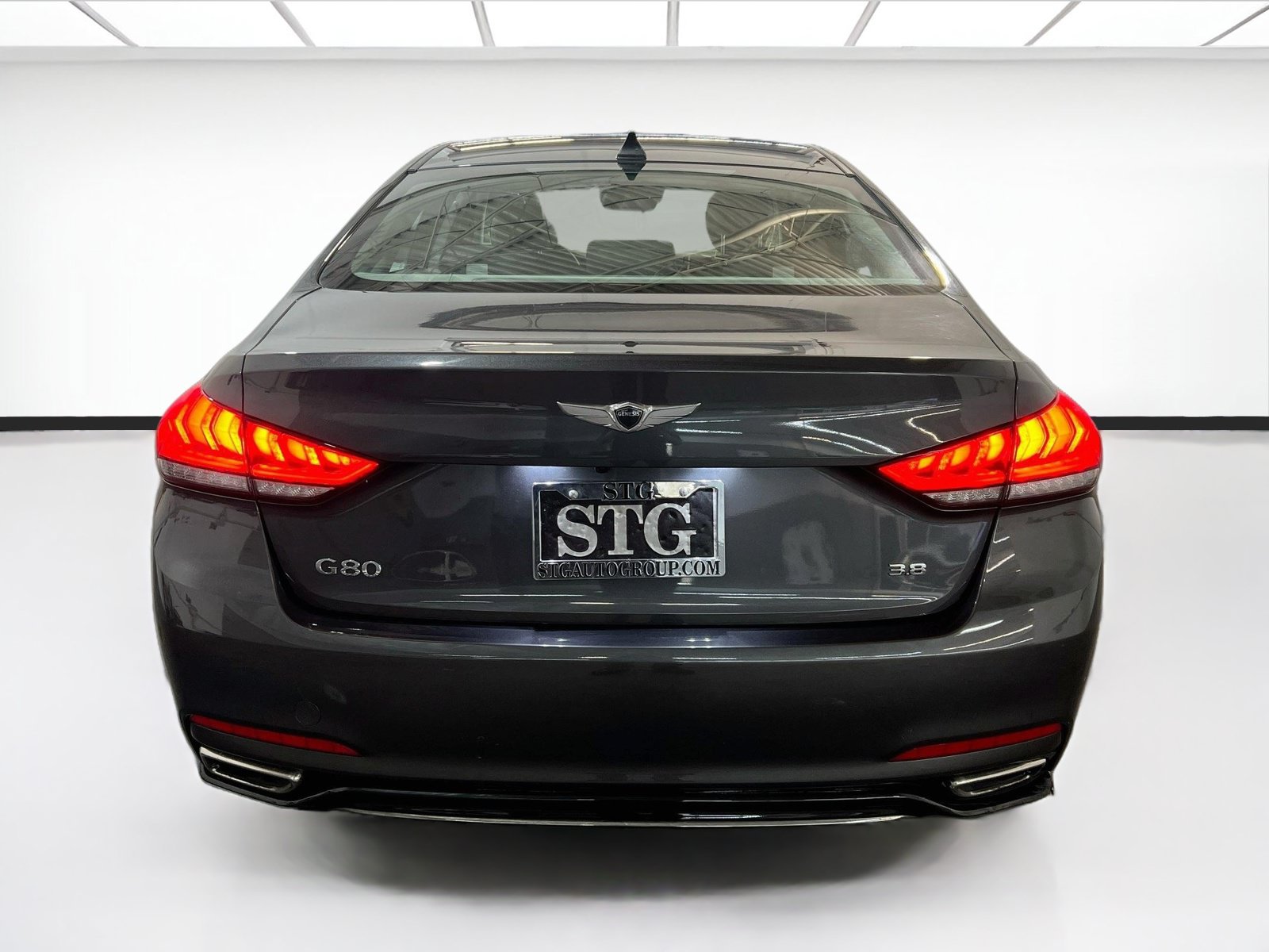 Used 2019 Genesis G80 3.8 RWD image 5