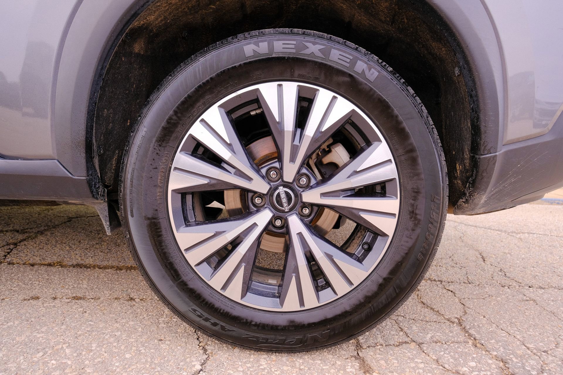 Used 2023 Nissan Rogue SV image 42