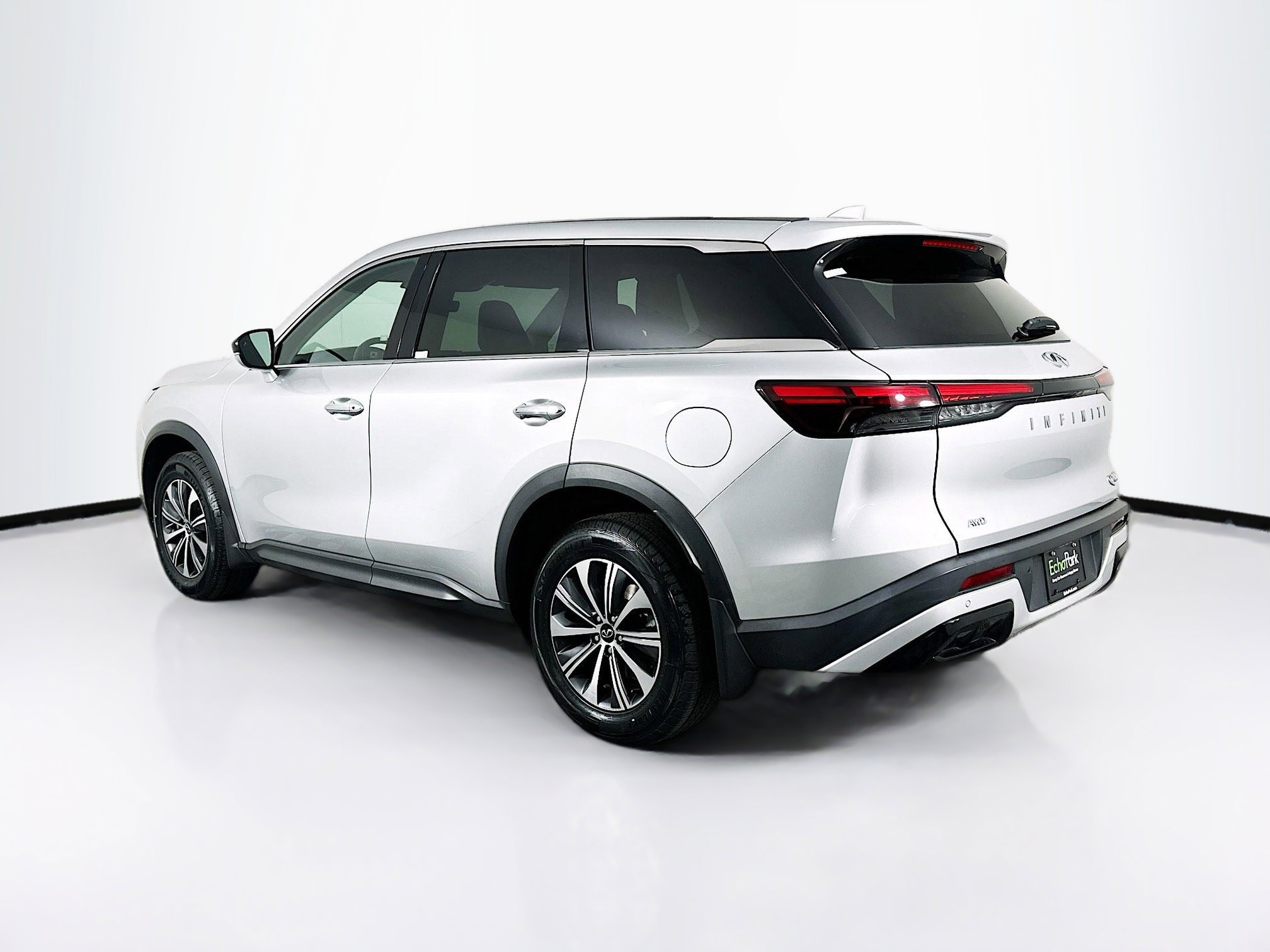 Used 2023 INFINITI QX60 Pure image 5