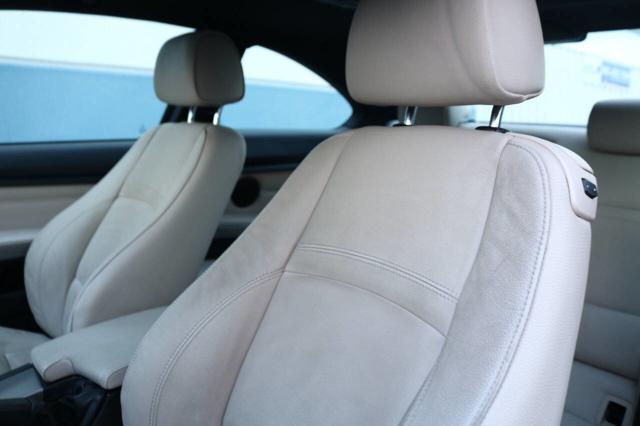 Used 2011 BMW 335is 335is 2dr Coupe image 30