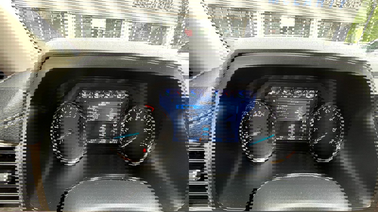 Used 2023 Ford Expedition Max Limited image 9