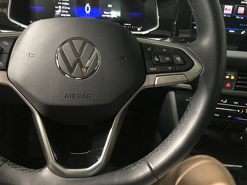 Used 2025 Volkswagen Jetta SE image 25