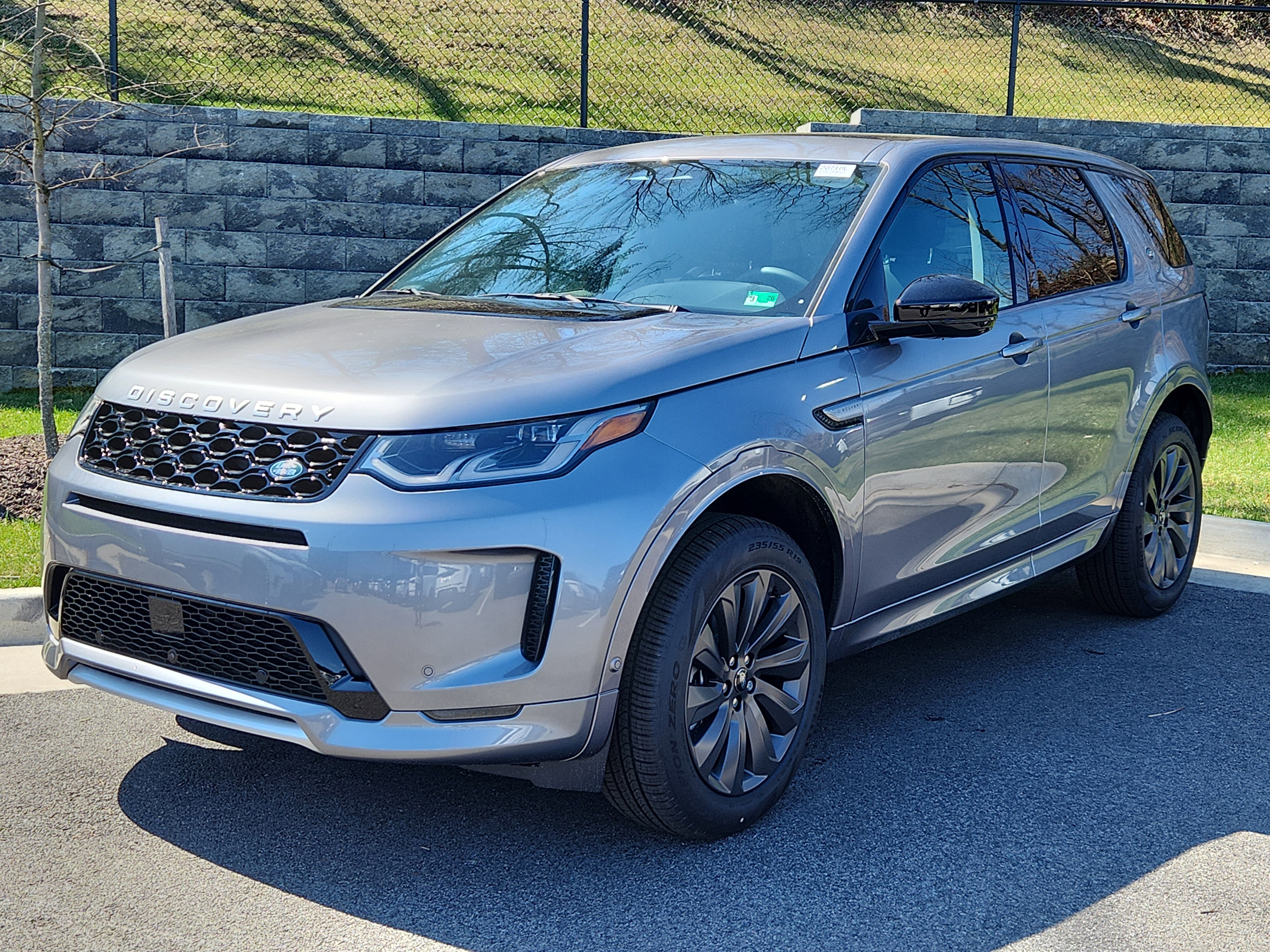 New 2025 Land Rover Discovery Sport S
