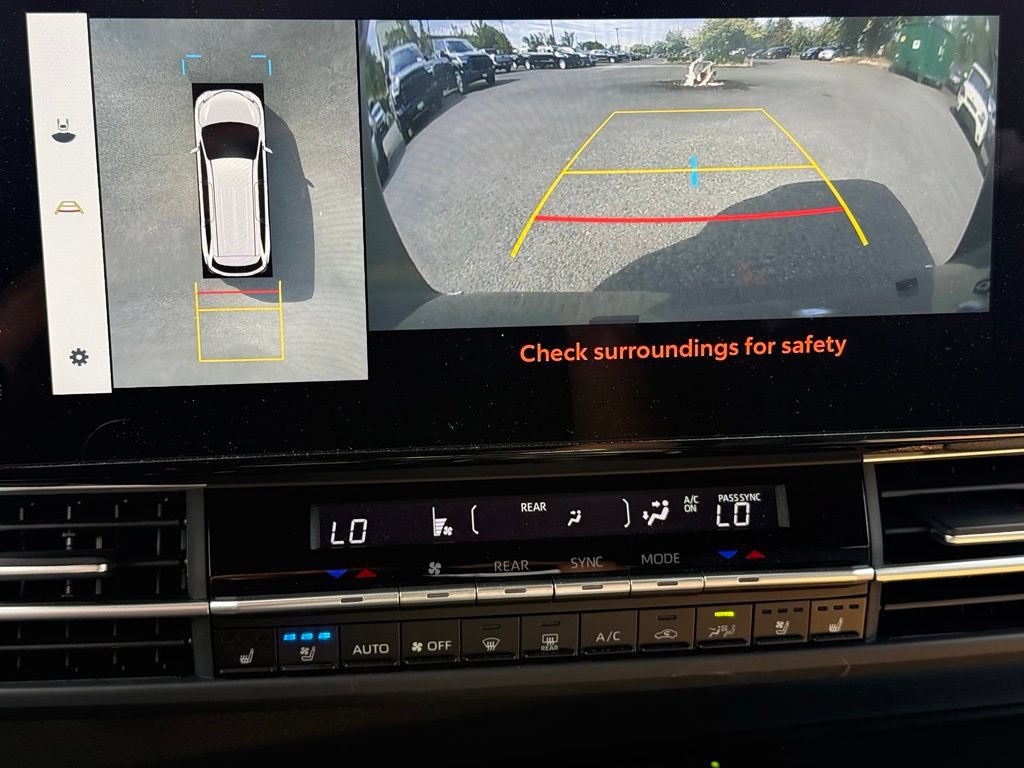 Certified 2026 Toyota Sienna Platinum AWD/4WD image 11