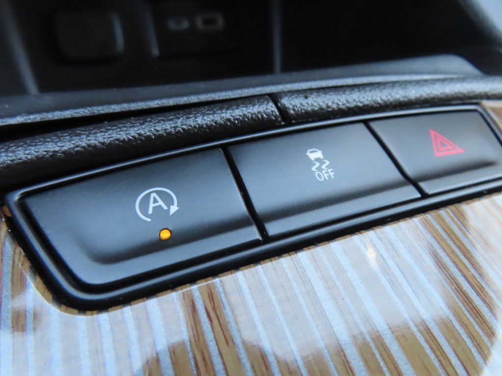 Used 2023 GMC Acadia SLE w/ Driver Convenience Package image 9