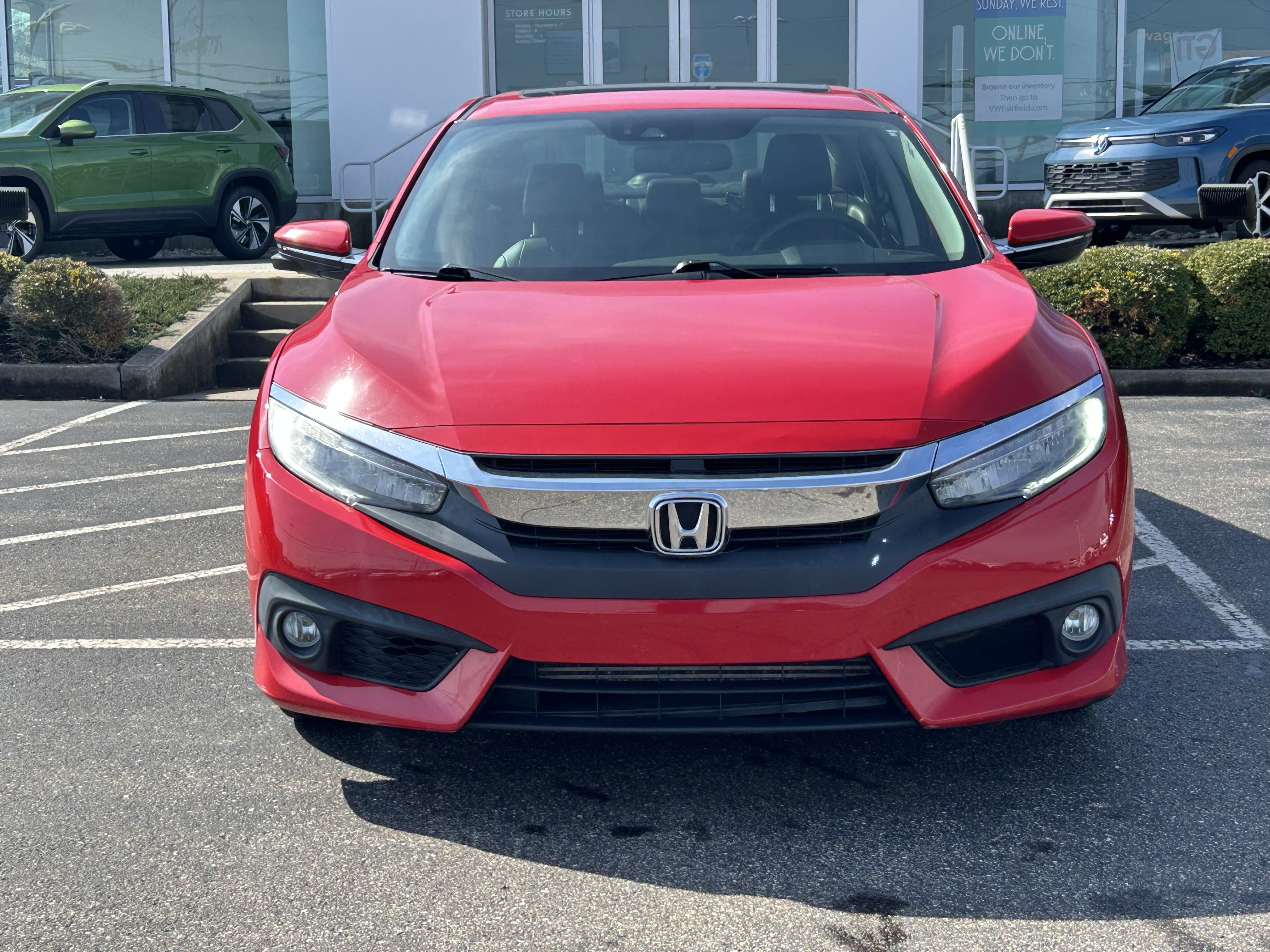 Used 2017 Honda Civic Touring image 2