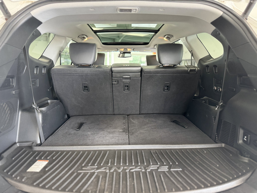 Used 2018 Hyundai Santa Fe AWD w/ SE Ultimate Tech Package 03 image 35