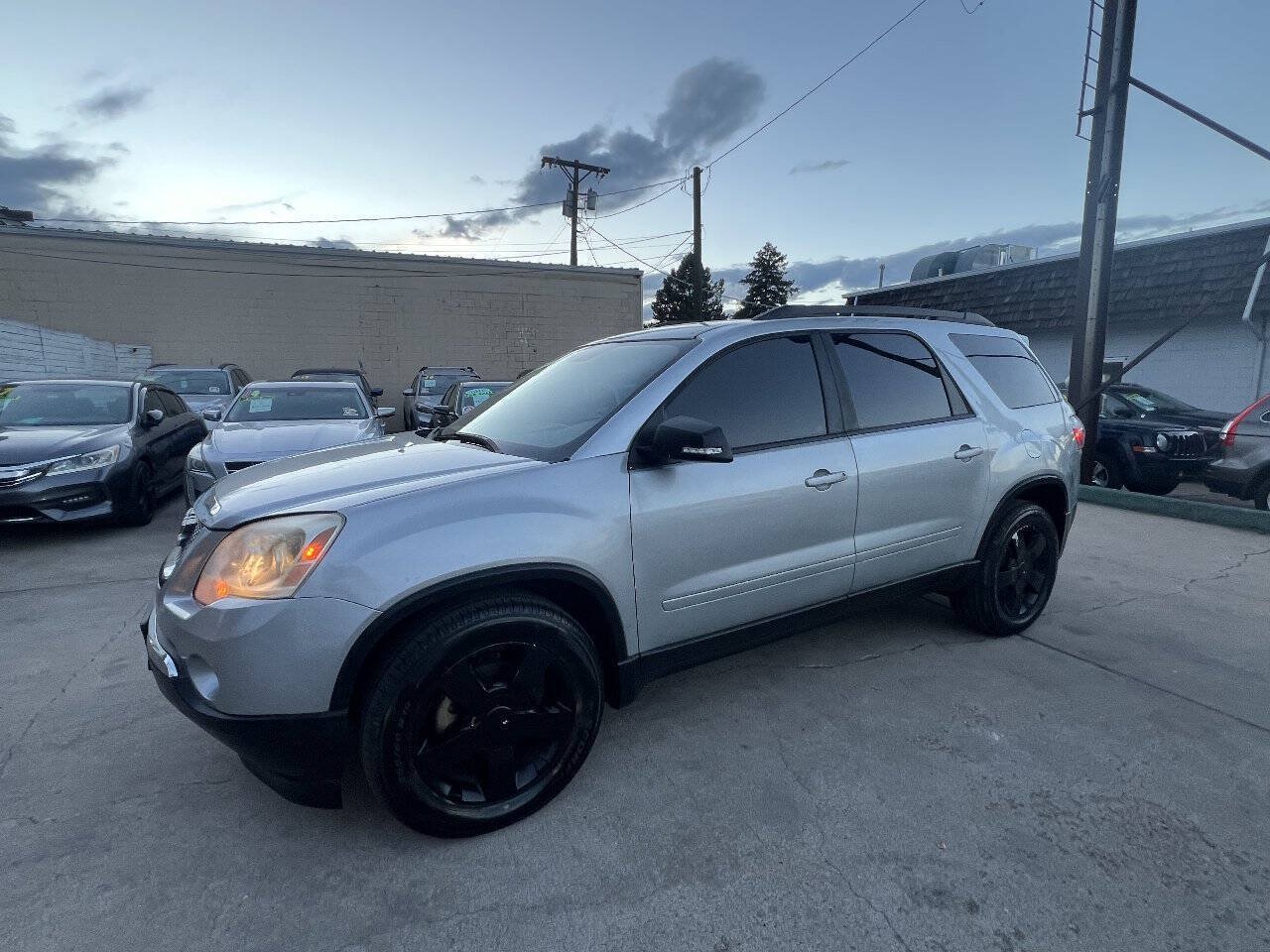 Used 2012 GMC Acadia SLT AWD/4WD image 16