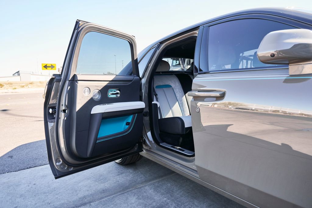 Used 2025 Rolls-Royce Ghost AWD/4WD image 28