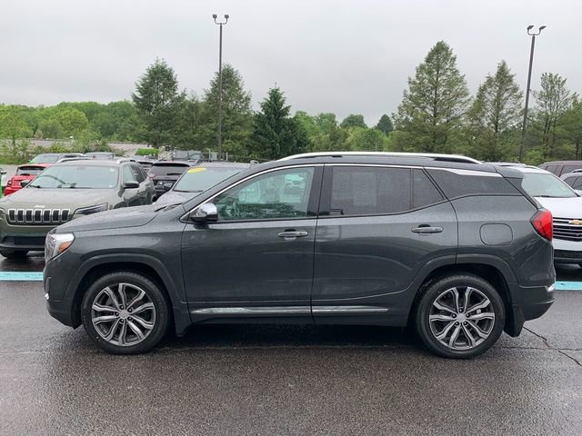 Used 2020 GMC Terrain Denali w/ Denali Premium Package AWD/4WD image 2