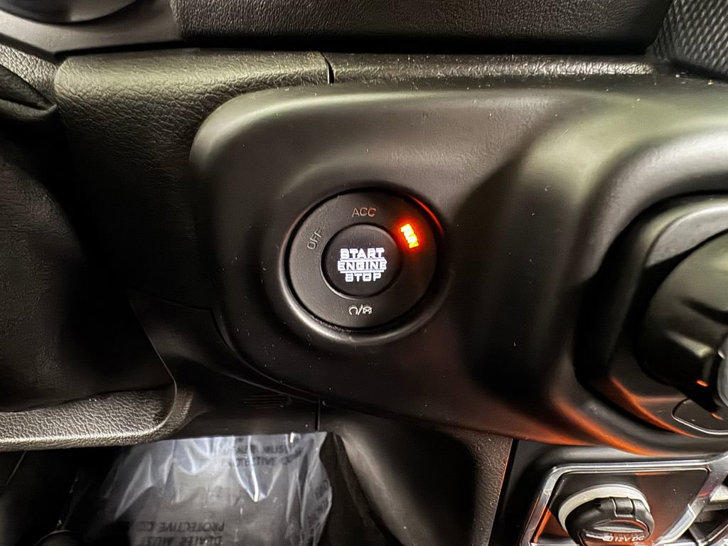 Used 2021 Jeep Wrangler Unlimited Sahara image 26