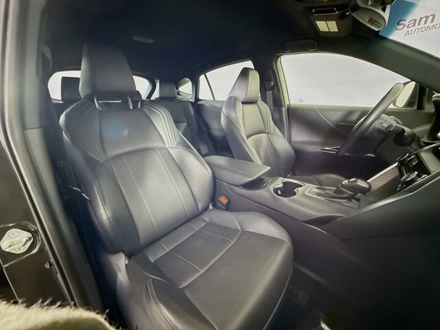 Used 2021 Toyota Venza XLE image 28