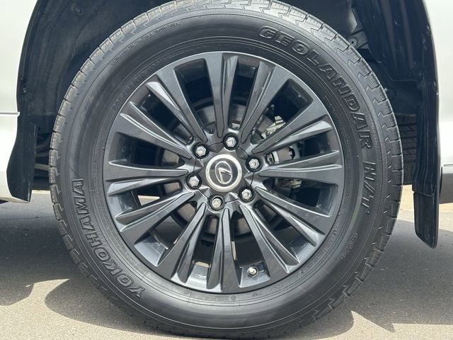 Used 2022 Lexus GX 460 Luxury w/ Sport Design Package image 8