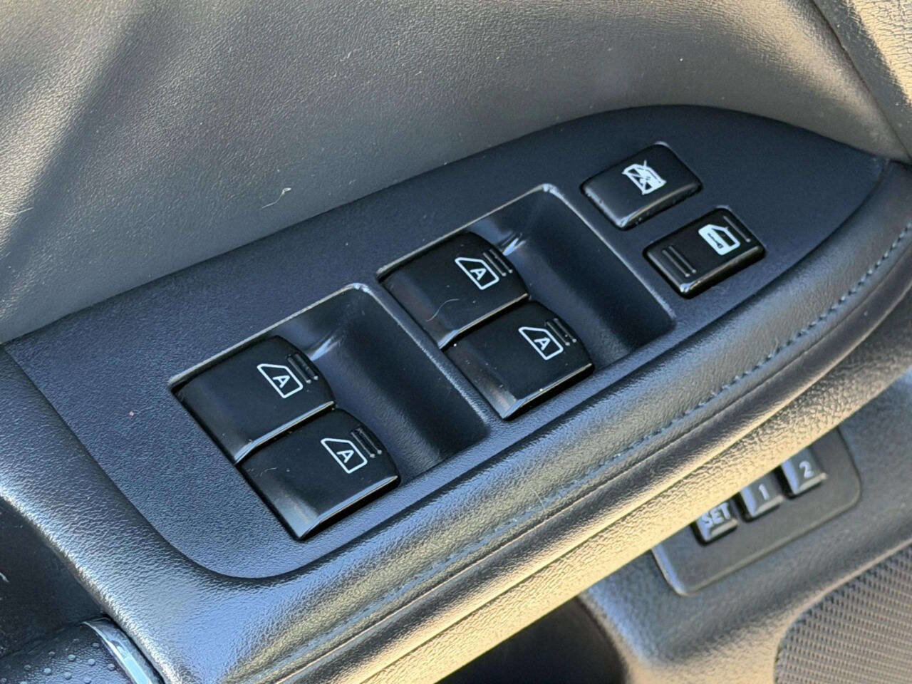 Used 2007 INFINITI M35 x w/ Technology Pkg image 12