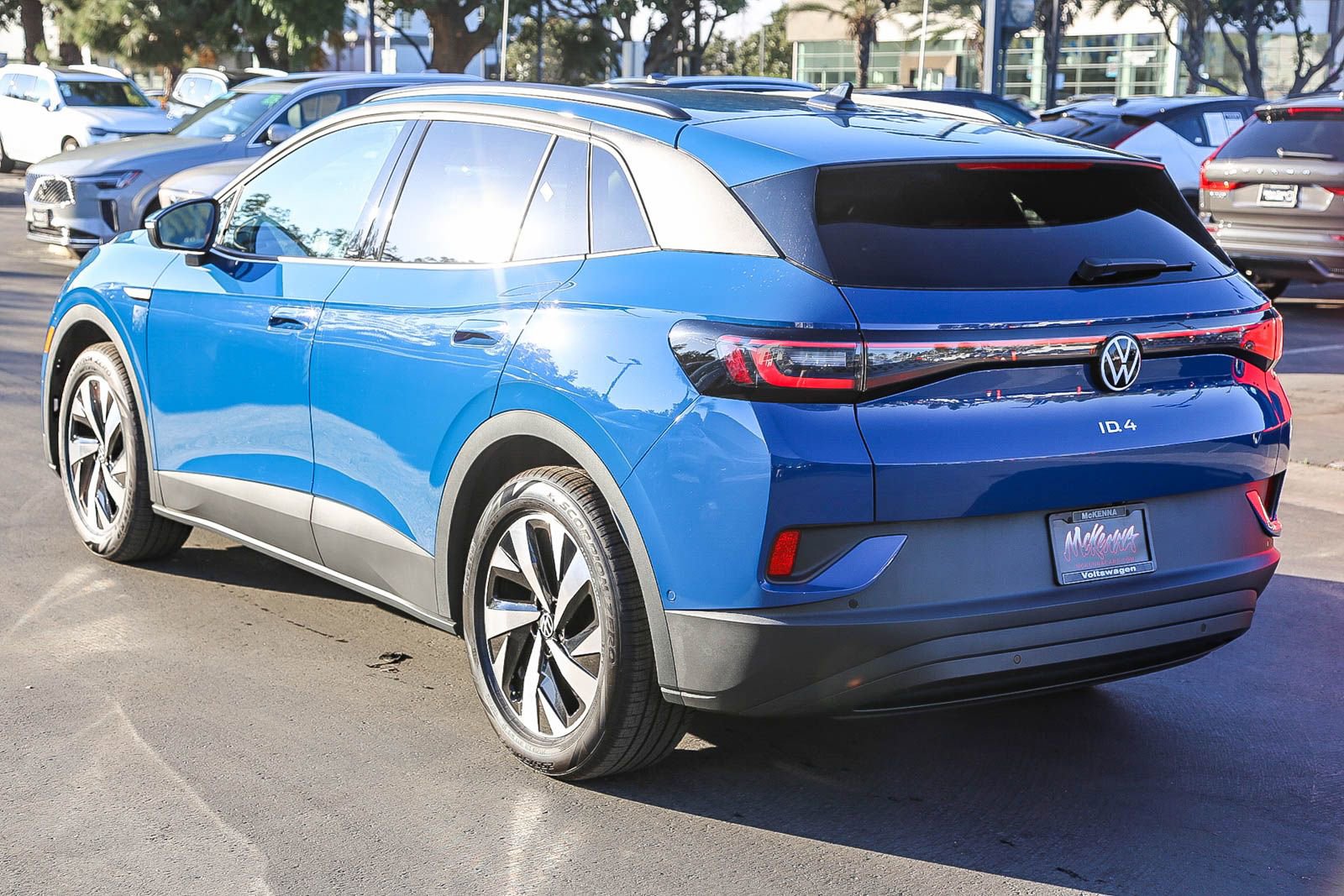 New 2025 Volkswagen ID.4 Pro RWD image 8