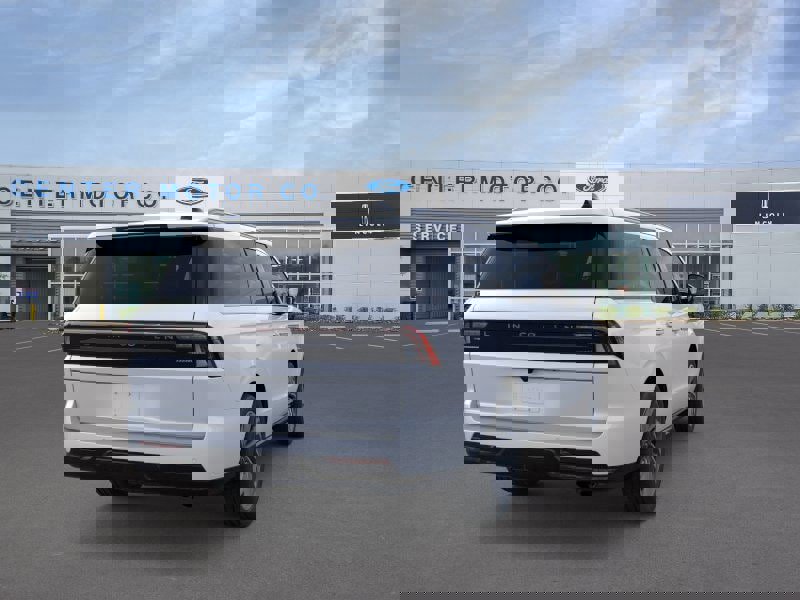 New 2025 Lincoln Navigator L Reserve image 8
