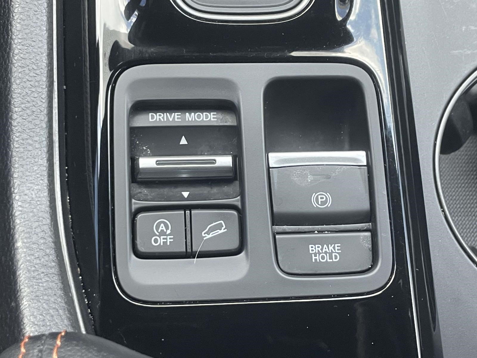 Used 2025 Honda Pilot TrailSport image 31