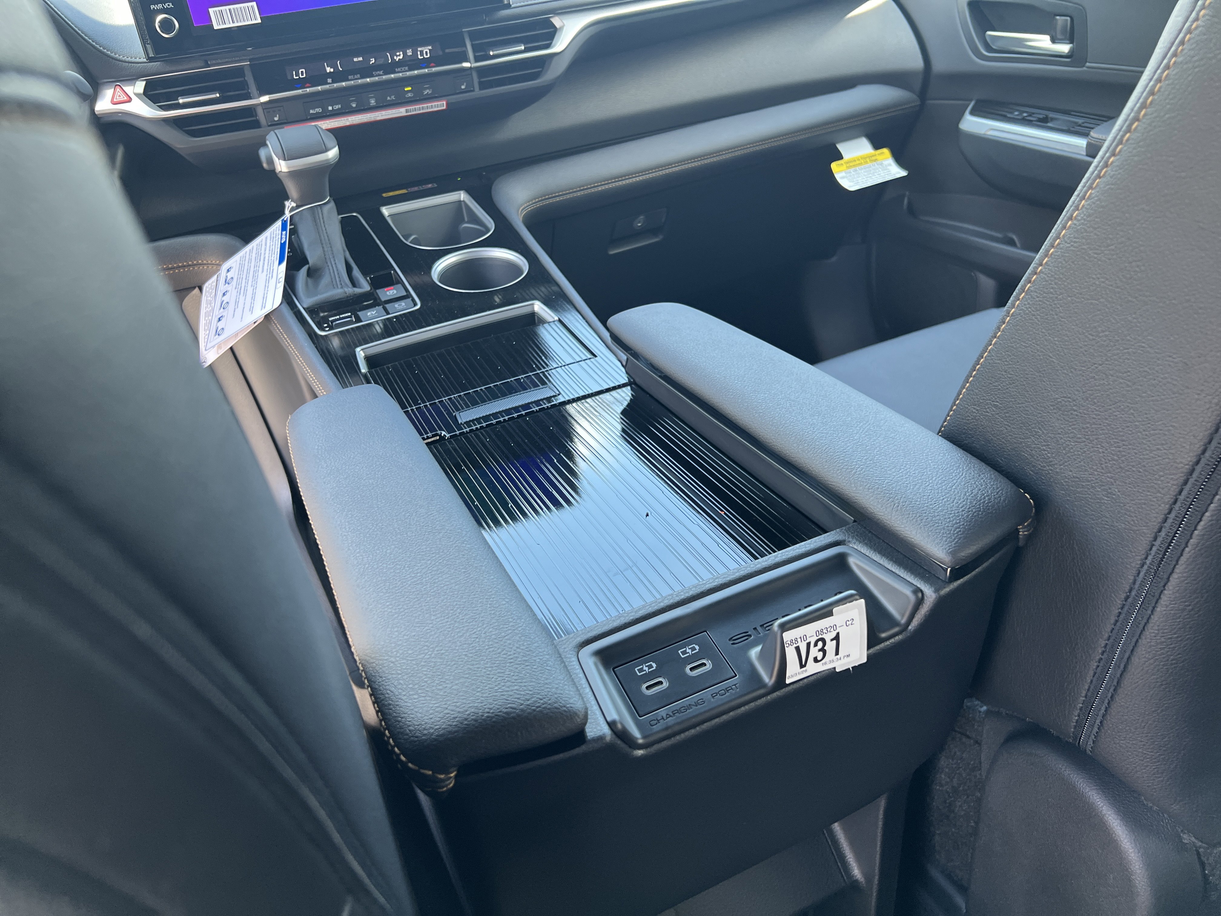 New 2026 Toyota Sienna XLE Woodland Edition image 15
