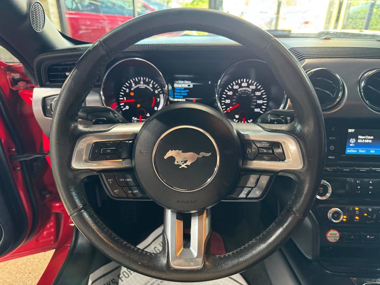 Used 2015 Ford Mustang Coupe RWD image 18