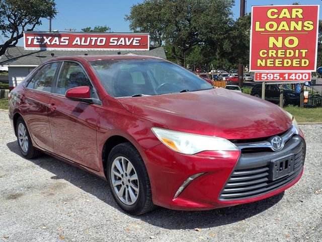 Used 2015 Toyota Camry LE FWD image 1