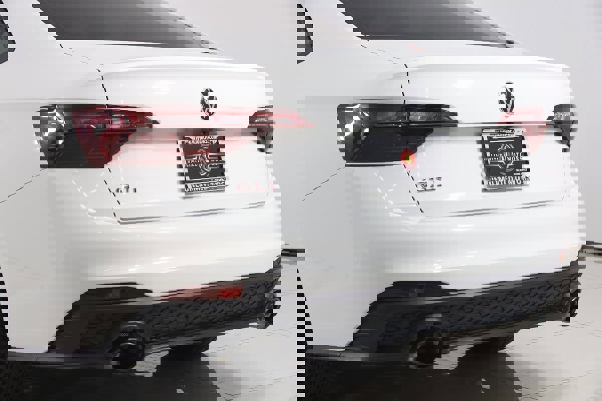 Used 2024 Volkswagen Jetta GLI Autobahn image 24