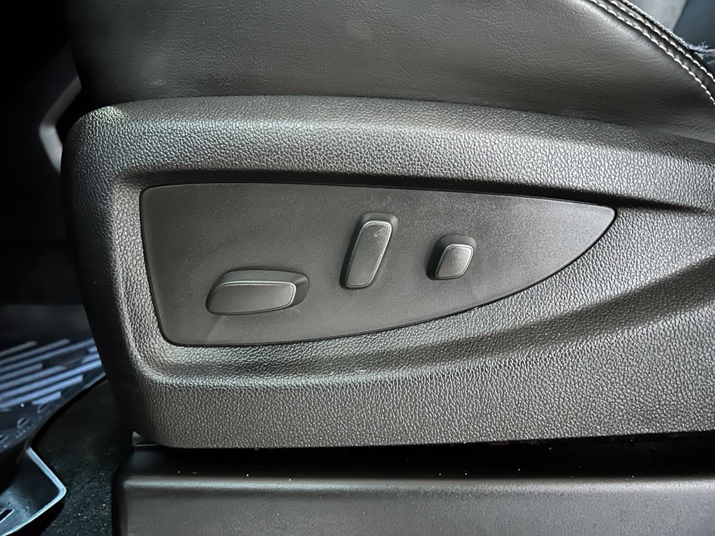 Used 2015 GMC Sierra 2500 Denali AWD/4WD image 20