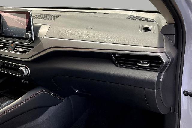 Certified 2024 Nissan Altima 2.5 SR FWD image 18