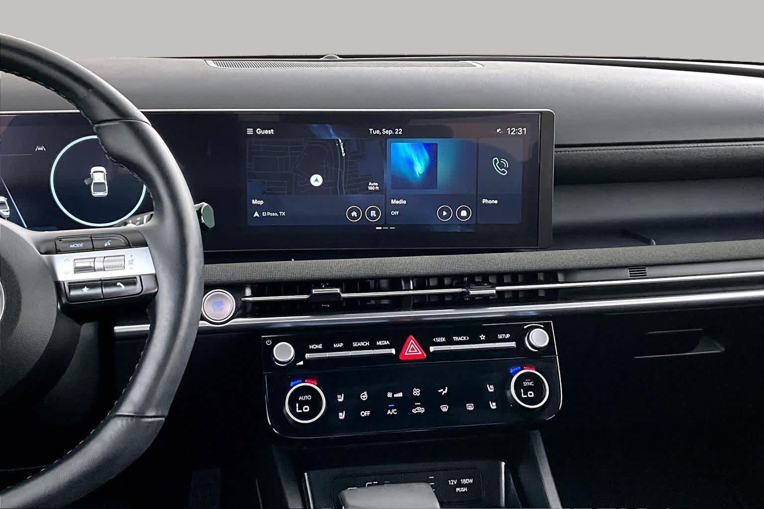 Used 2025 Hyundai Santa Cruz Limited AWD/4WD image 7