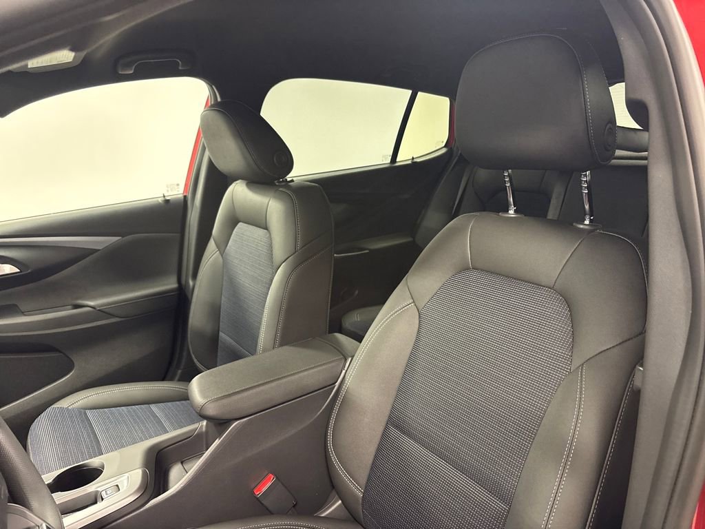 New 2026 Buick Envista Preferred w/ Advanced Safety Package image 22