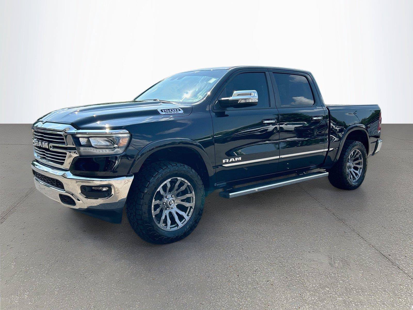 Used 2022 RAM 1500 Laramie AWD/4WD image 8