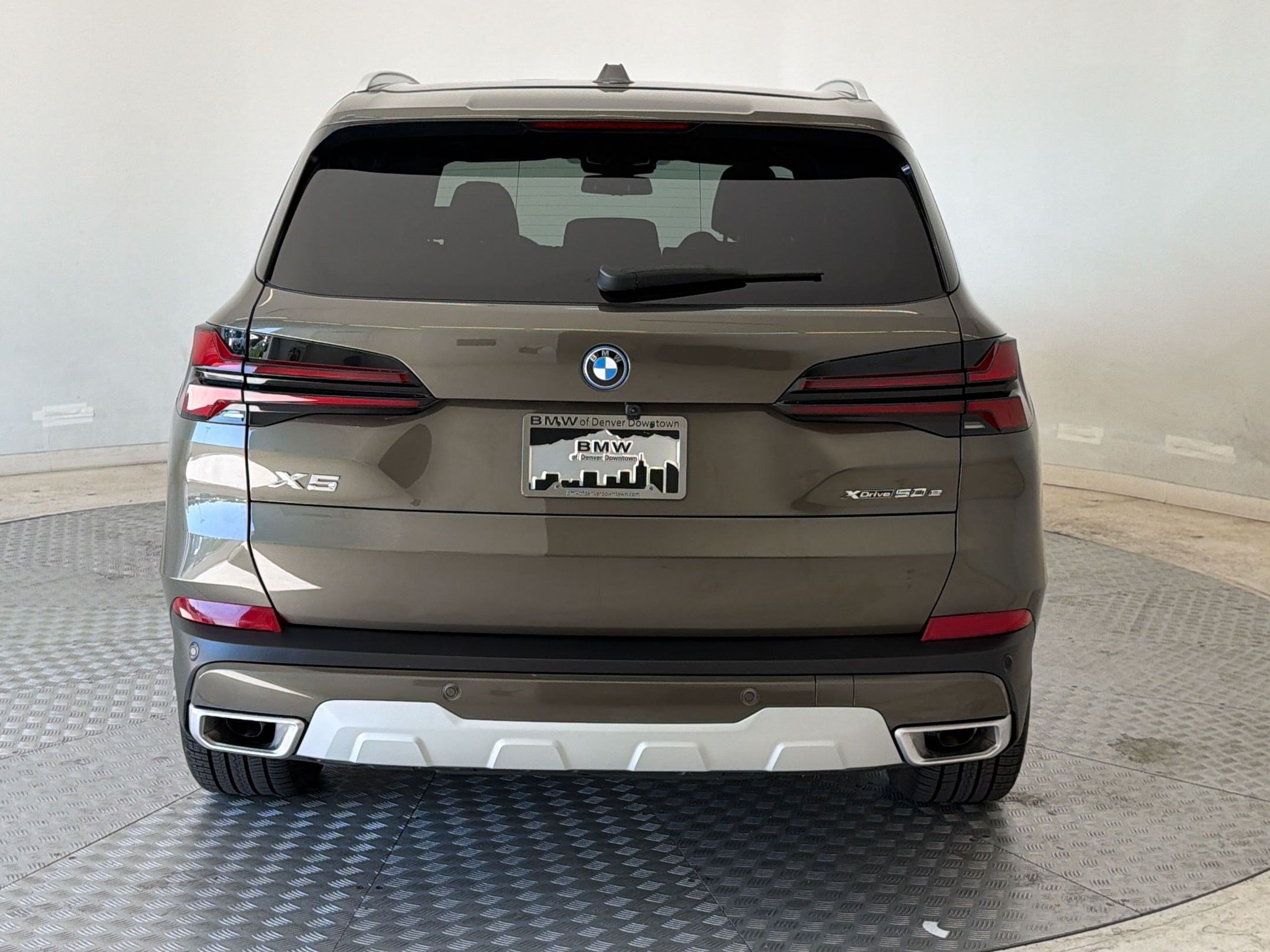 Used 2025 BMW X5 xDrive50e AWD/4WD image 10