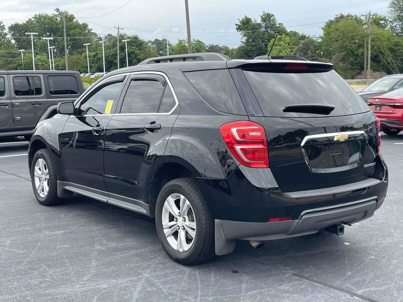 Used 2017 Chevrolet Equinox LT w/ Convenience Package FWD image 5