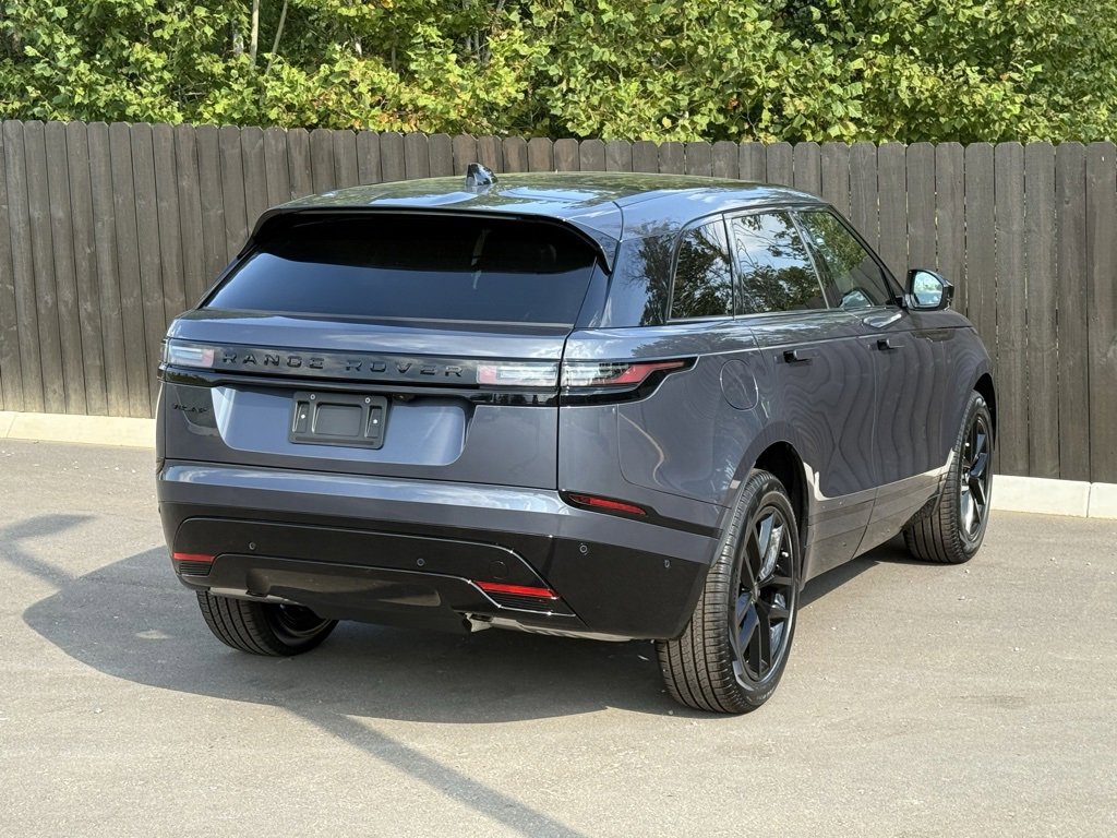 New 2026 Land Rover Range Rover Velar Dynamic SE image 6