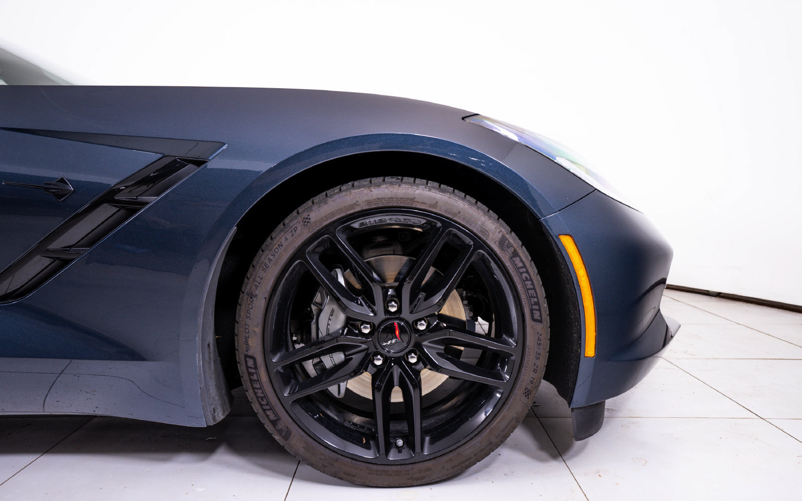Used 2019 Chevrolet Corvette Stingray Coupe w/ Battery Protection Package RWD image 16