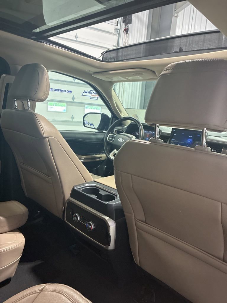Used 2023 Ford Expedition Limited AWD/4WD image 44