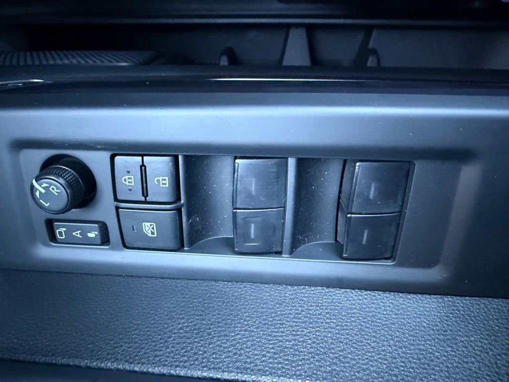 Used 2026 Toyota Sequoia Platinum image 21