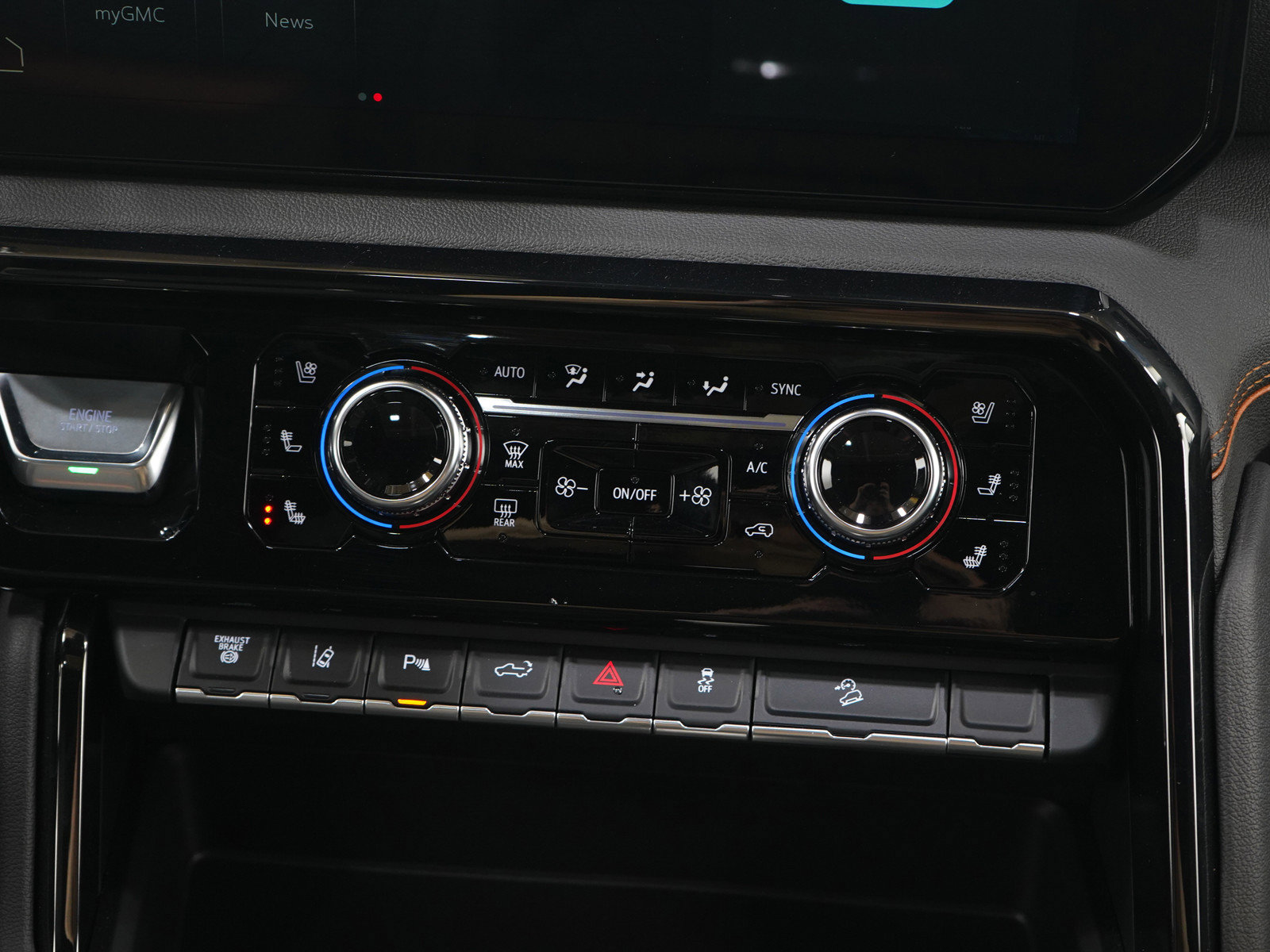 Used 2026 GMC Sierra 2500 AT4 w/ AT4 Premium Plus Package image 16