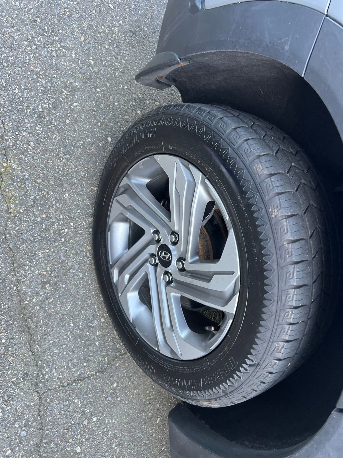 Used 2015 Nissan Rogue SV w/ SV Moonroof Package image 3