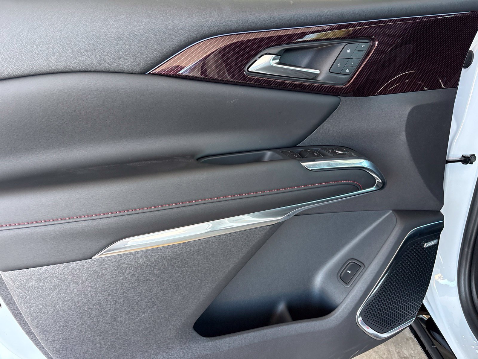 New 2027 Chevrolet Traverse RS AWD/4WD image 11
