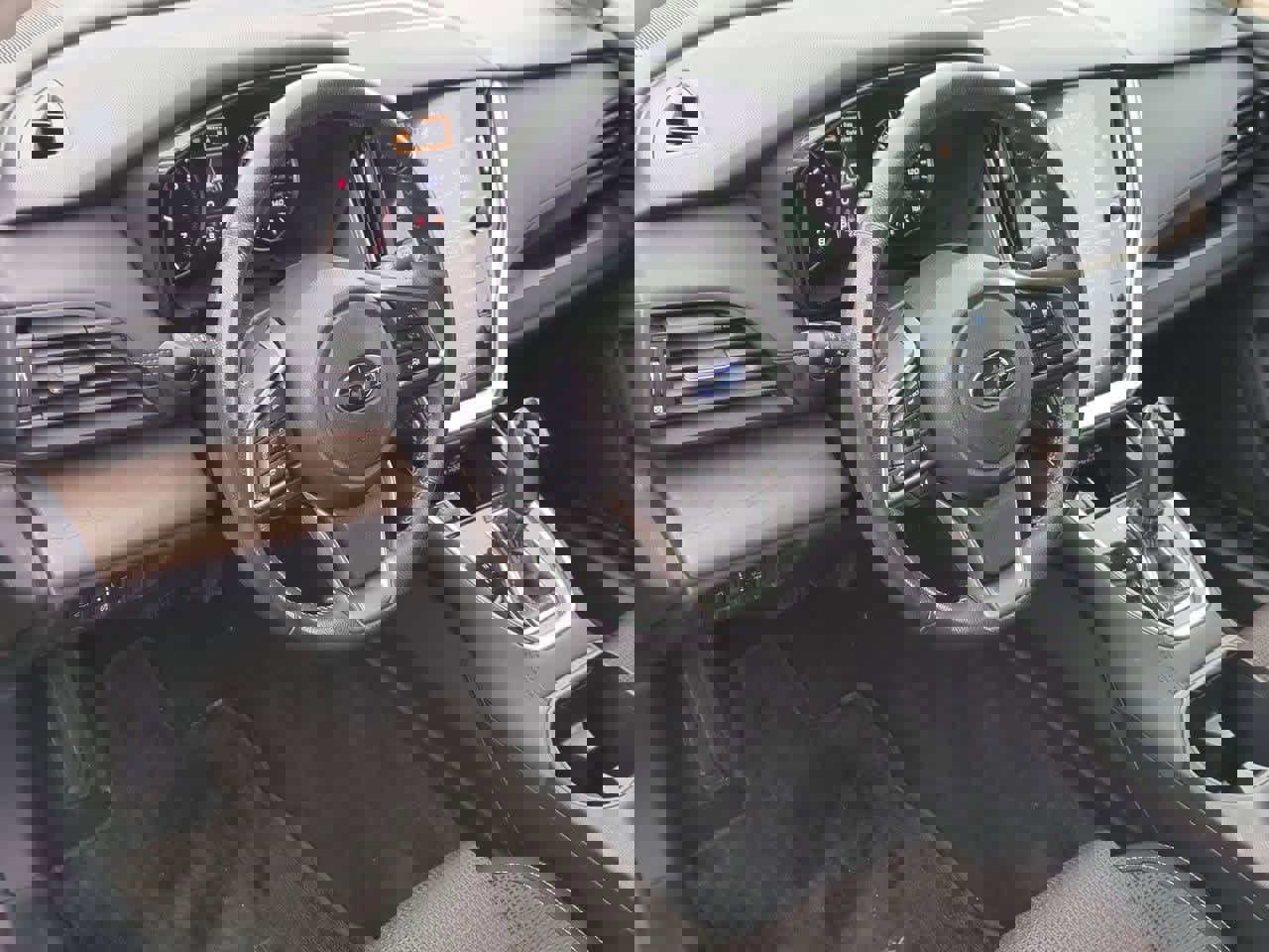 Used 2023 Subaru Outback Premium image 2