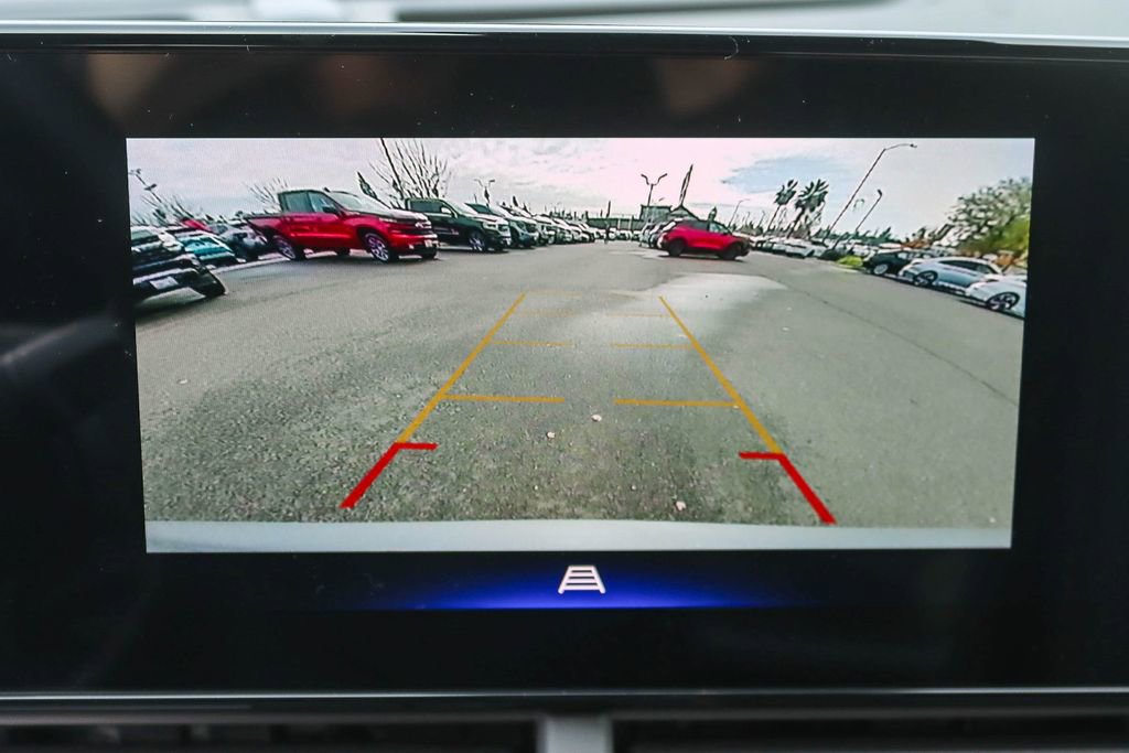 New 2026 Chevrolet Trax RS w/ Sunroof Package image 23