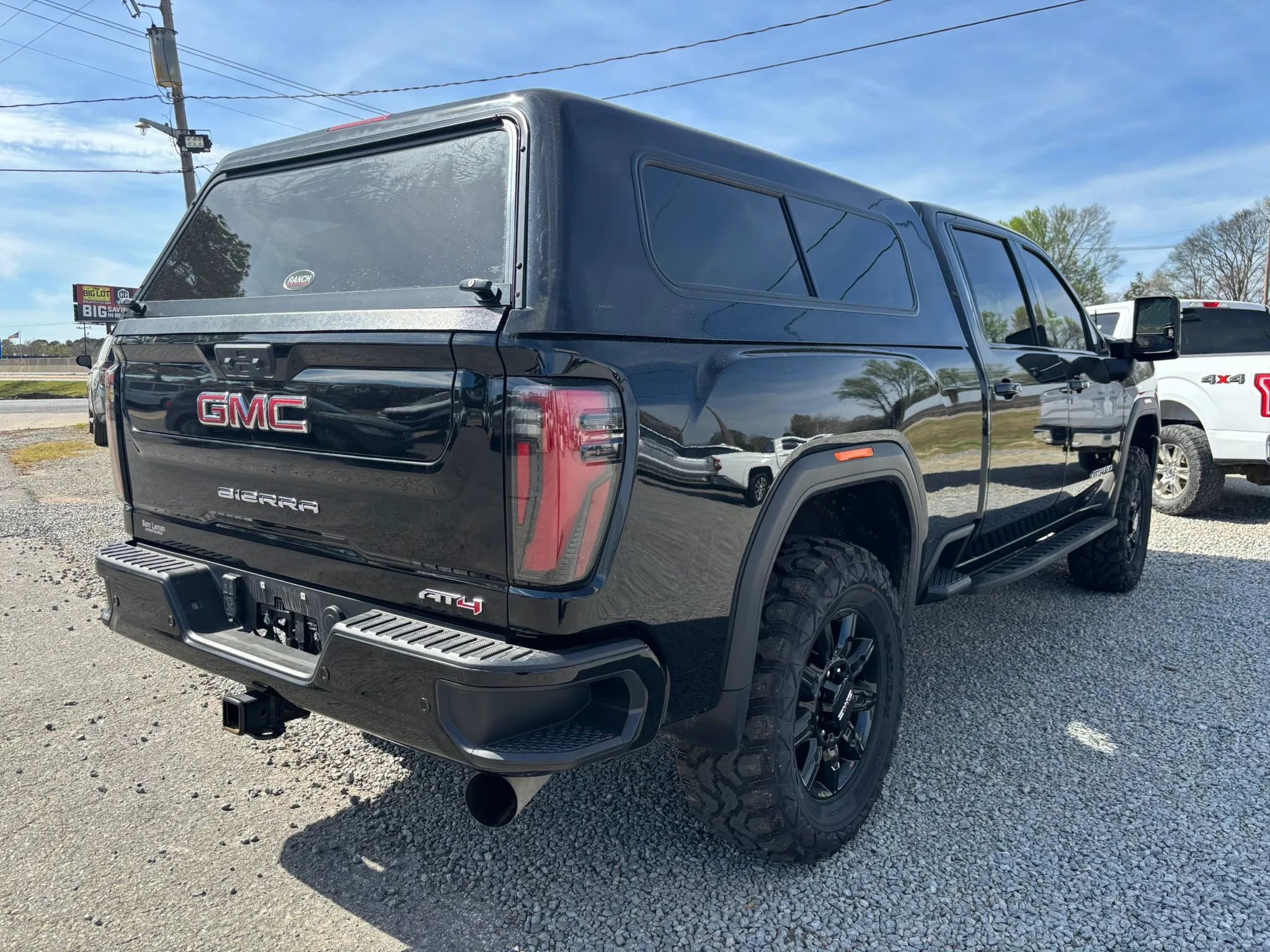 Used 2024 GMC Sierra 2500 AT4 w/ AT4 Premium Plus Package image 15